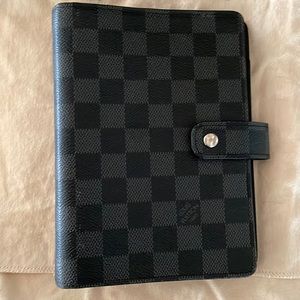 Louis Vuitton Medium Ring Agenda Cover